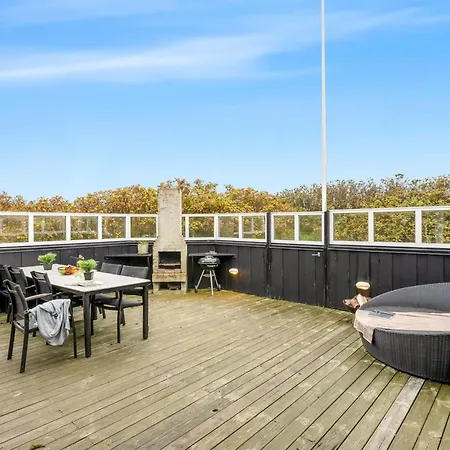 Holiday home Christensen - 100m From The Sea By Interhome *
