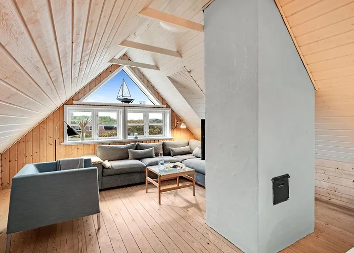 Christensen - 100m From The Sea By Interhome *